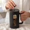 Prensa Francesa con Jarra Graduada de 1 Litro y Cubierta Protectora | Para Café Molido, Té e Infusiones